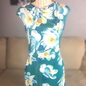 ‼️MOVING SALE‼️ Floral Knee Length Sheath Dress